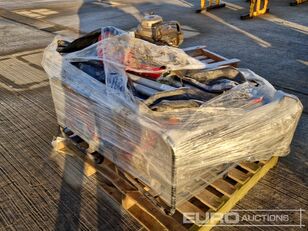 مضخة تدار بمحرك 3" Water Pump & Hoses, Petrol Engine (4 of), Petrol Hand Held Br