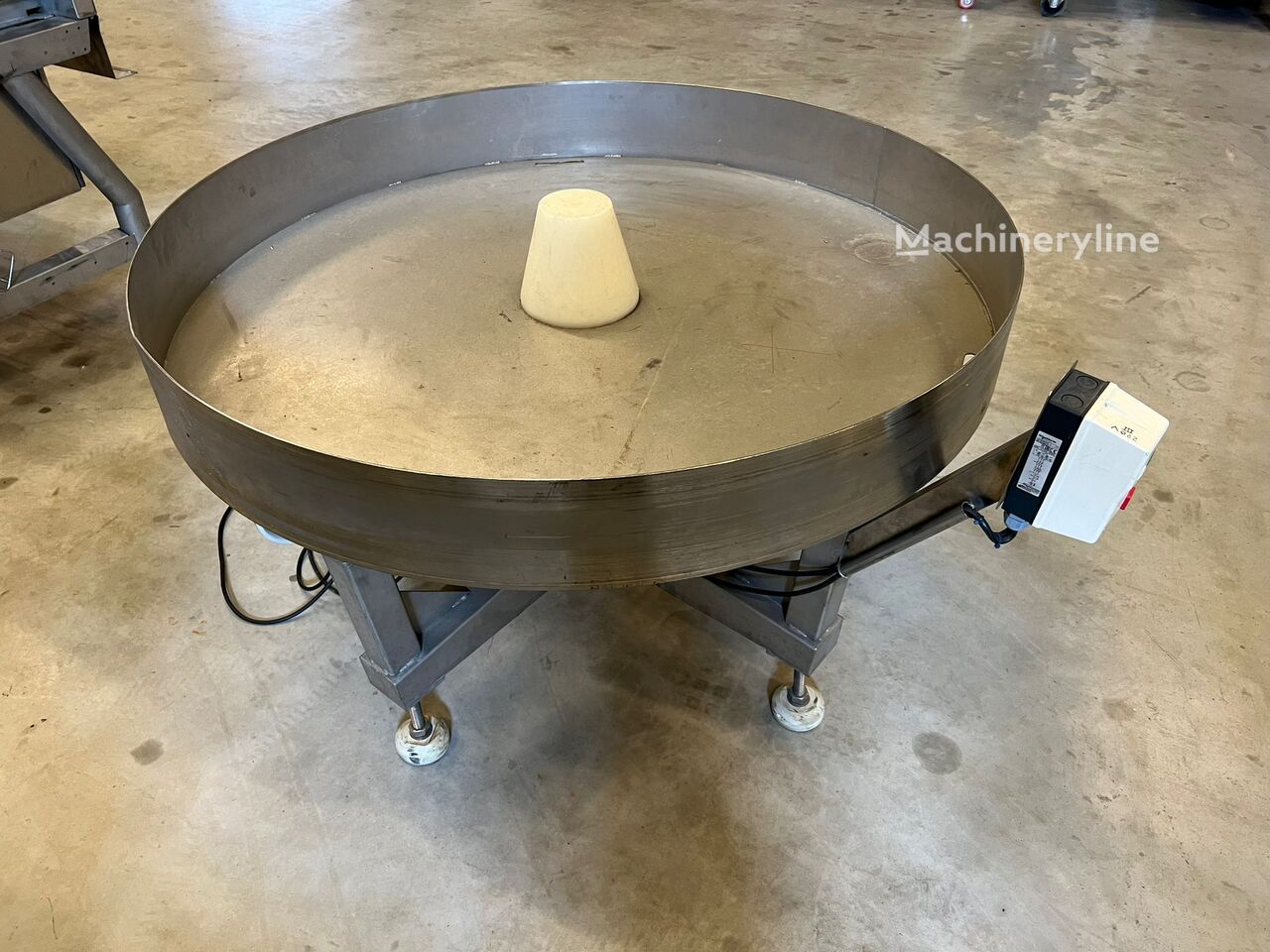 Autre équipement pour transformation alimentaire Stół obrotowy à vendre | Machineryline MA Autre équipement pour transformation alimentaire Stół obrotowy - Machineryline