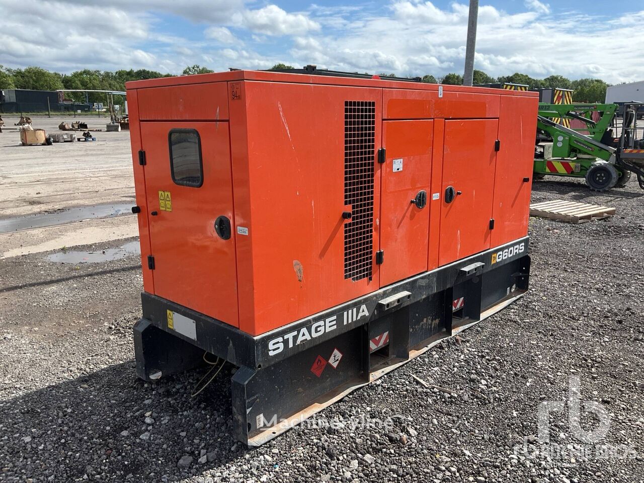Outro gerador JCB G60RS 60 kVA Skid-Mounted a venda | Machineryline PT Outro gerador JCB G60RS 60 kVA Skid-Mounted - Machineryline