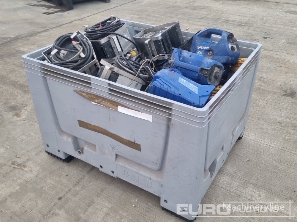 другой генератор Various 8Volt - 48Volt Welder Generators (Stillage of)