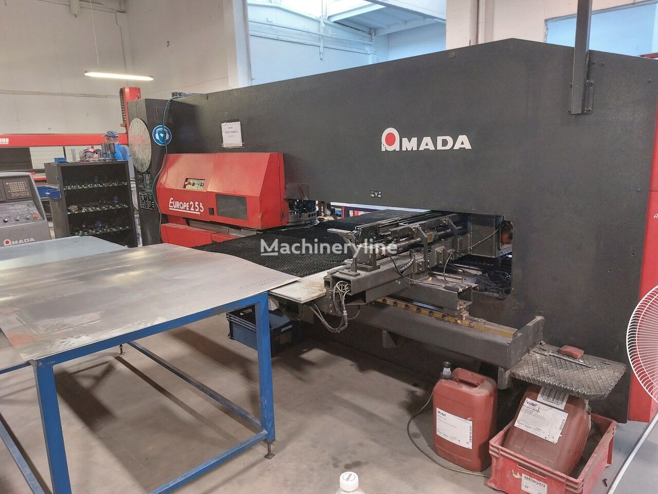 ماكينة مشغولات معدنية أخرى Amada Europe 255