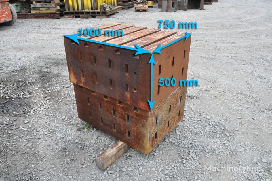 інше зварювальне обладнання Clamping bloc 1000 x 750 x 500 mm