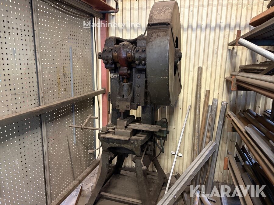 Autre machine à bois Excenterpress med klippverktyg à vendre | Machineryline LU Autre machine à bois Excenterpress med klippverktyg - Machineryline