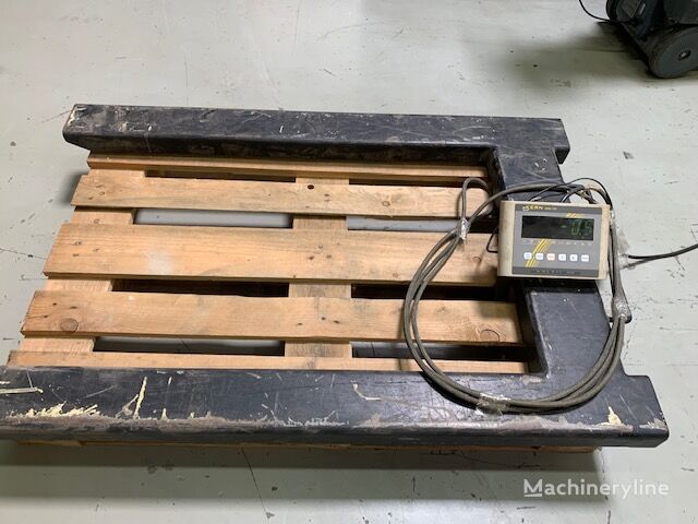 KERN & SOHN UTEP 1.5 TO 5M pallet scales