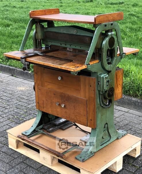 Kroll 700 perforator machine