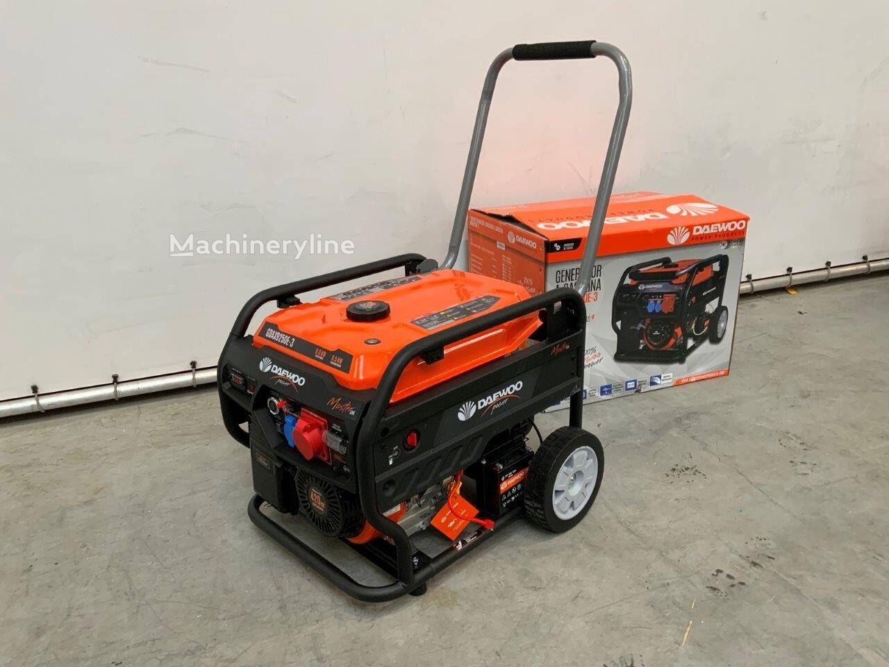 جديد مولد كهربائي يعمل بالبنزين Daewoo GDAX9250E-3 - Machineryline