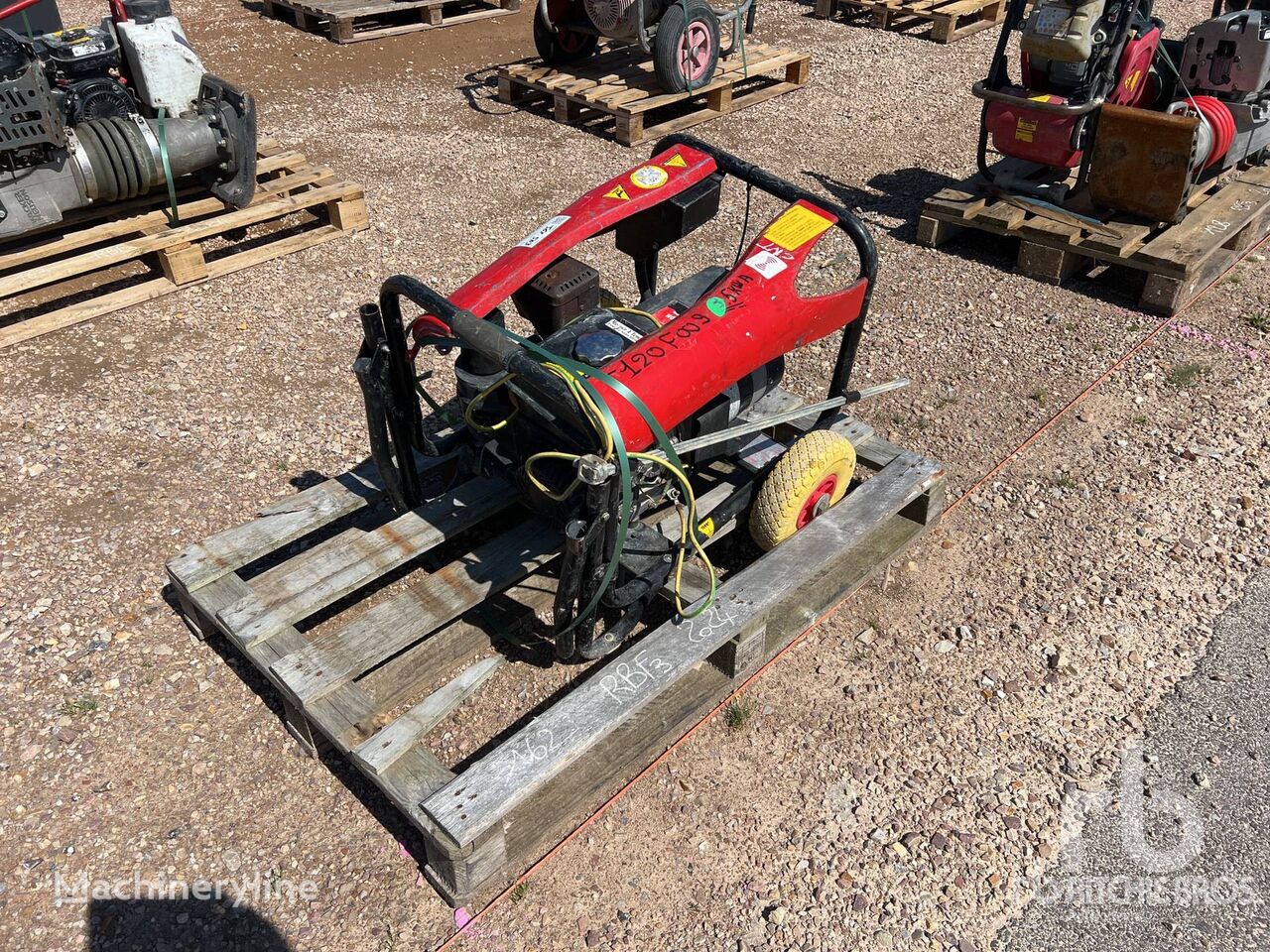 Materiel De Location Rental Equ petrol generator