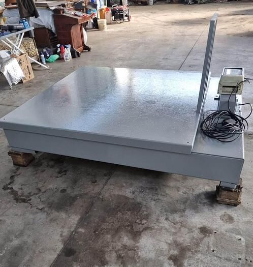 Bilanciai 3000 platform scales