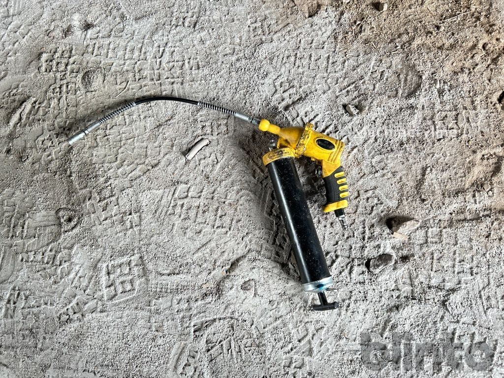 Air grease gun Tryckluftsspruta pneumatic tool - Machineryline