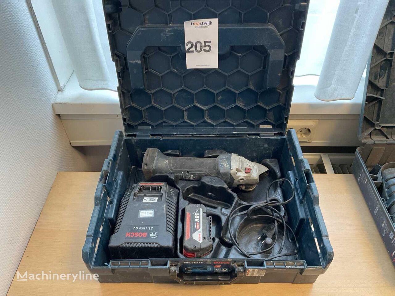 Bosch GWS 18-125 pneumatic tool