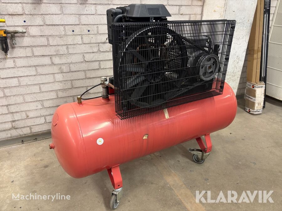 200L portable compressor