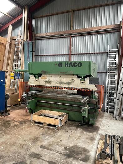Haco 3100 mm x 110 Ton prensa plegadora - Machineryline