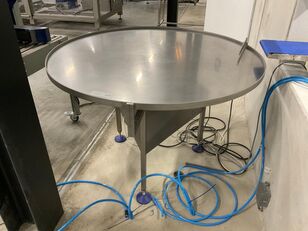 TAP Machinebouw ronde RVS tafel met opstaande rand production table