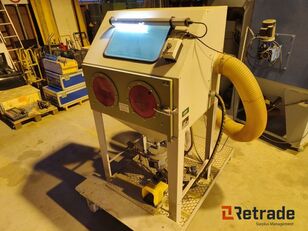 Clemco T-900 sandblasting machine