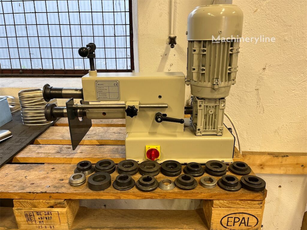 Myytävät Isitan IKS-M1,3 ompelukone | Machineryline FI Isitan IKS-M1,3 ompelukone - Machineryline
