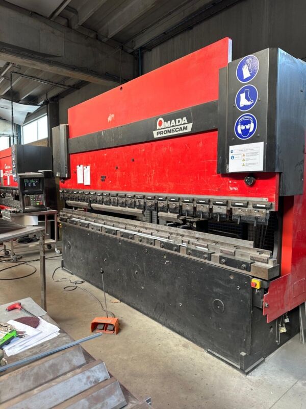 Amada HFBO 125/40 sheet bending machine