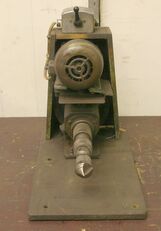 машина за отстранување на рабови Eigenbau f&uuml;r Bohrungen