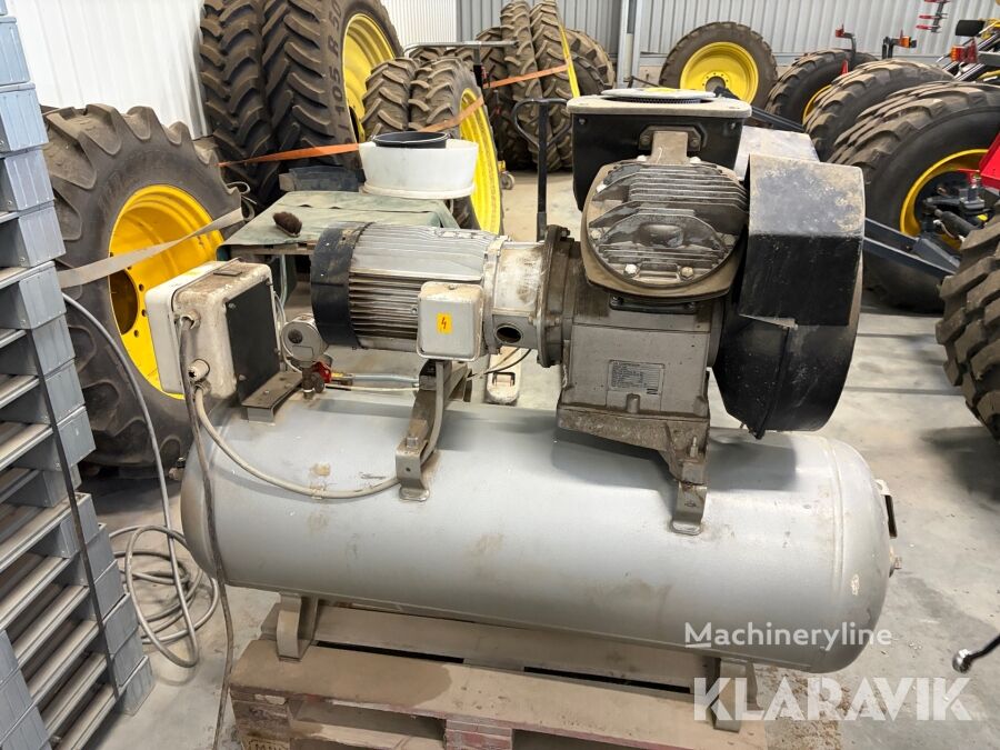 ضاغط ثابت Atlas Copco LE 9 - Machineryline