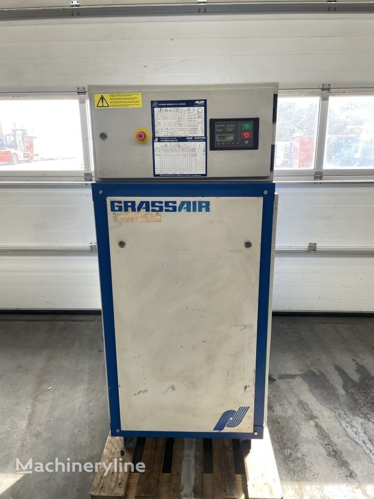 Grassair WIS11.7 4 kW 550 L / min 7 Bar watergesmeerde schroefco compresor estacionario