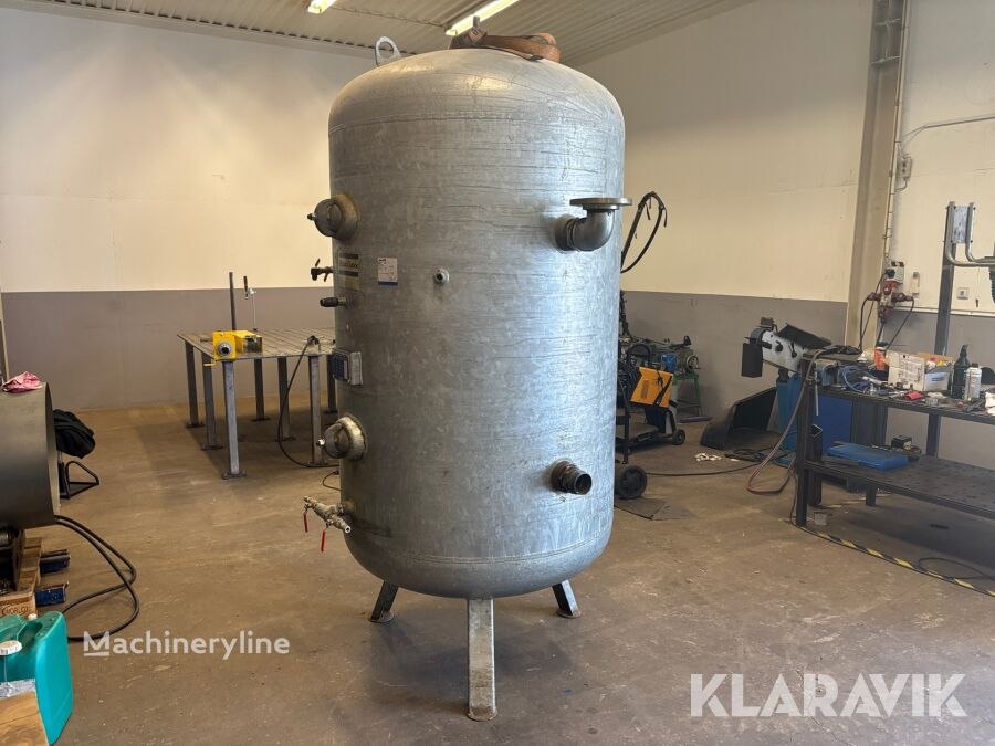 Lohenner GmbH & Co 2000L stationary compressor for sale | Machineryline HK Lohenner GmbH & Co 2000L stationary compressor - Machineryline