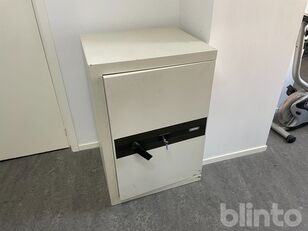 Hadak Mod1400 mobiliario de tienda