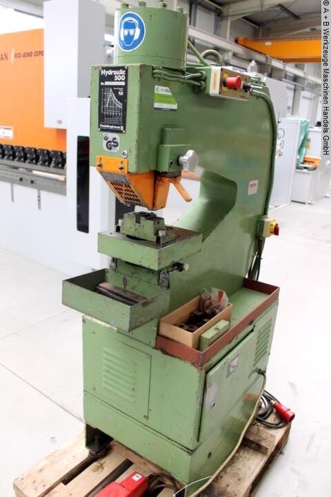 Peddinghaus HYDRAULIK 500 turret punch press