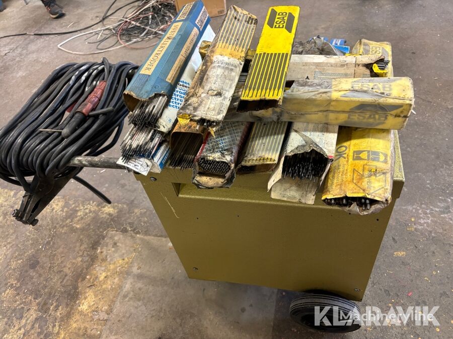 ESAB LCH 250 metināšanas aparāts