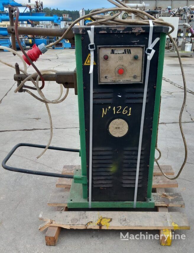 JP 300 C welding machine