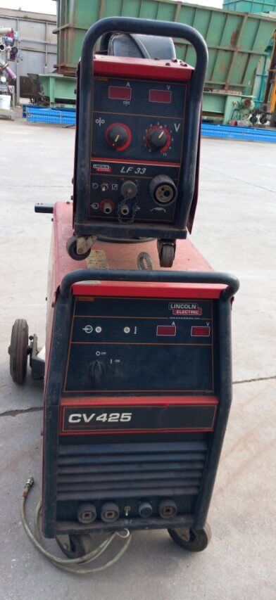 Lincoln Electric cv 425 welding machine