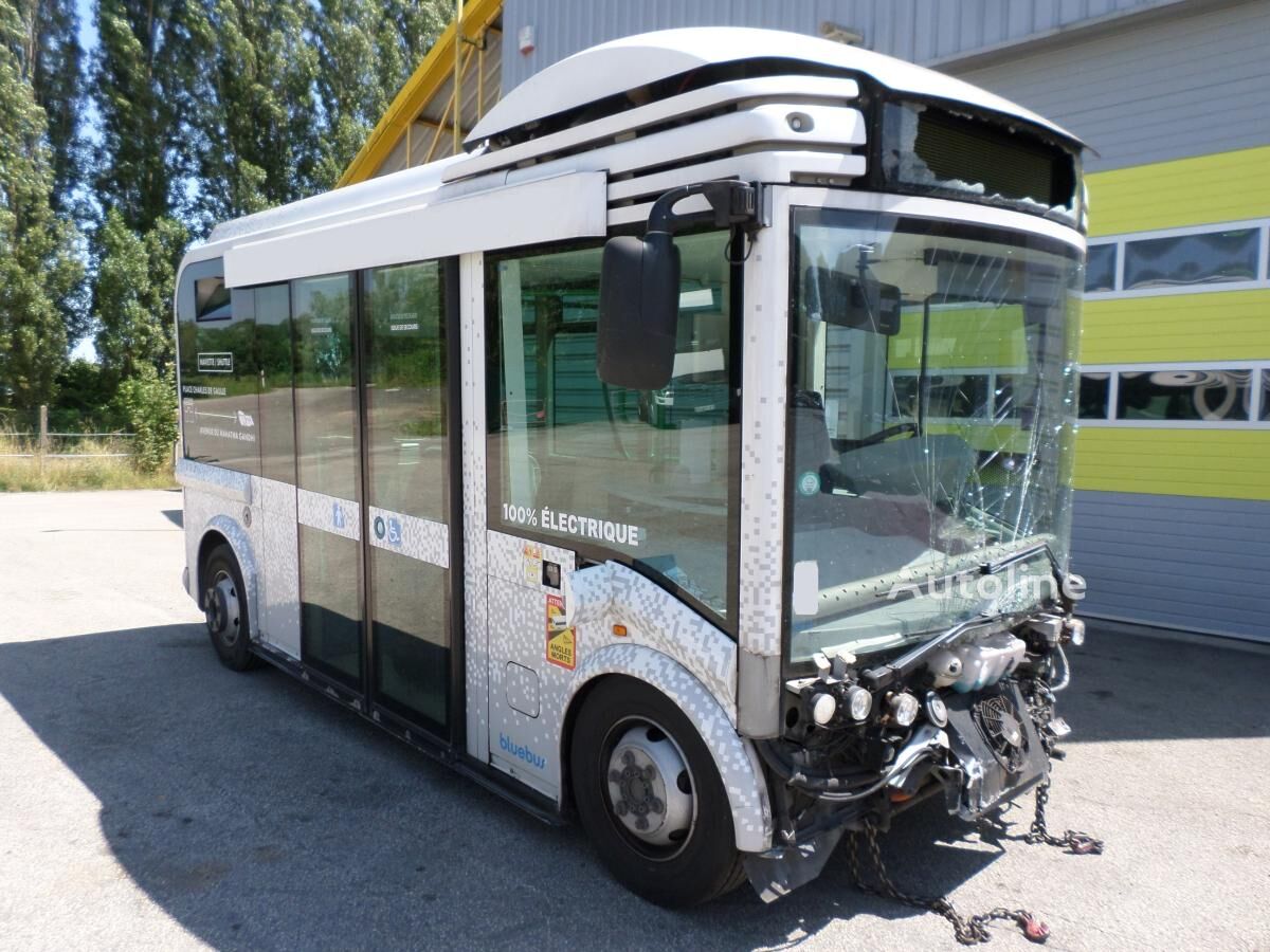 Damaged Gruau BLUEBUS 22 MICROBUS interurban bus - Autoline