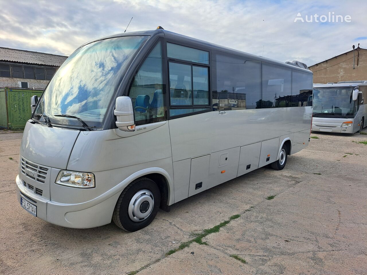 IVECO Rapido autobús interurbano