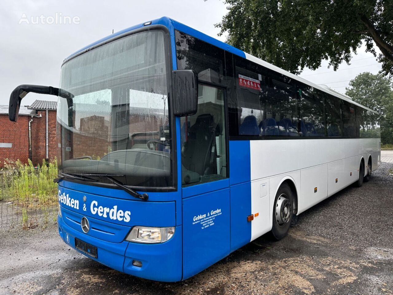 Mercedes-Benz O550  autobús interurbano