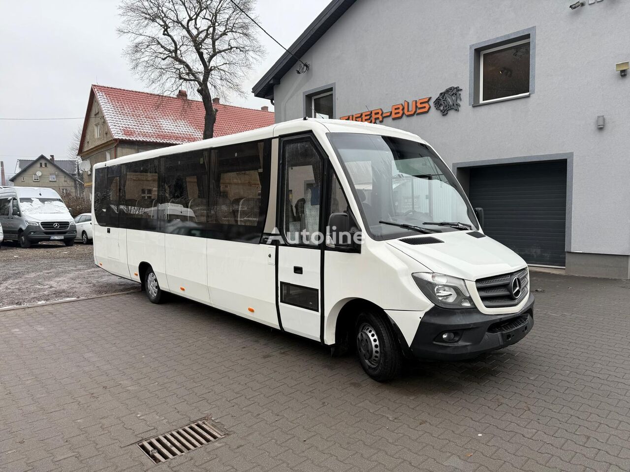 Mercedes-Benz Sprinter 716 Kutsenitz interurban bus