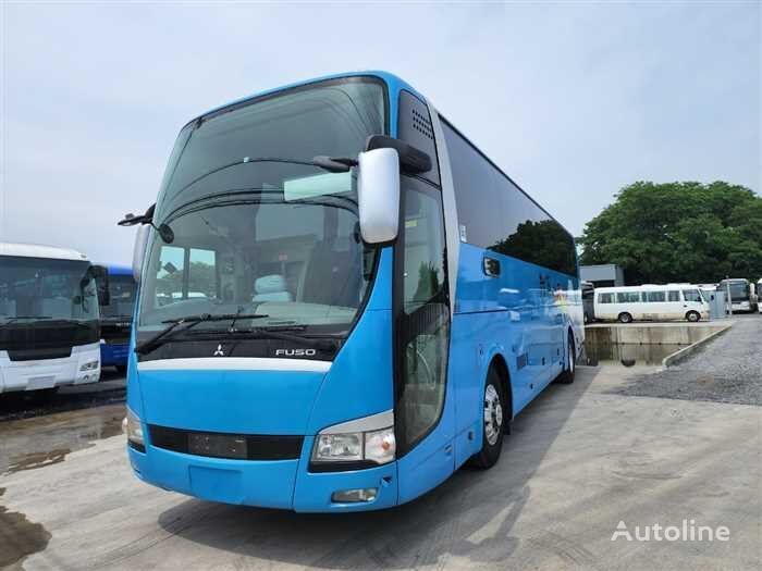 autobus podmiejski Mitsubishi Fuso BUS