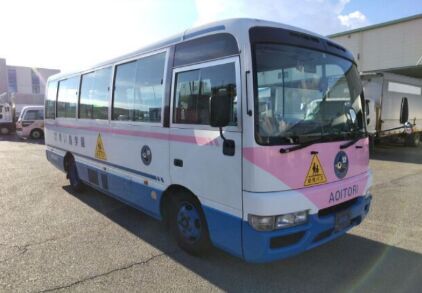 bus antar kota Nissan CIVILIAN