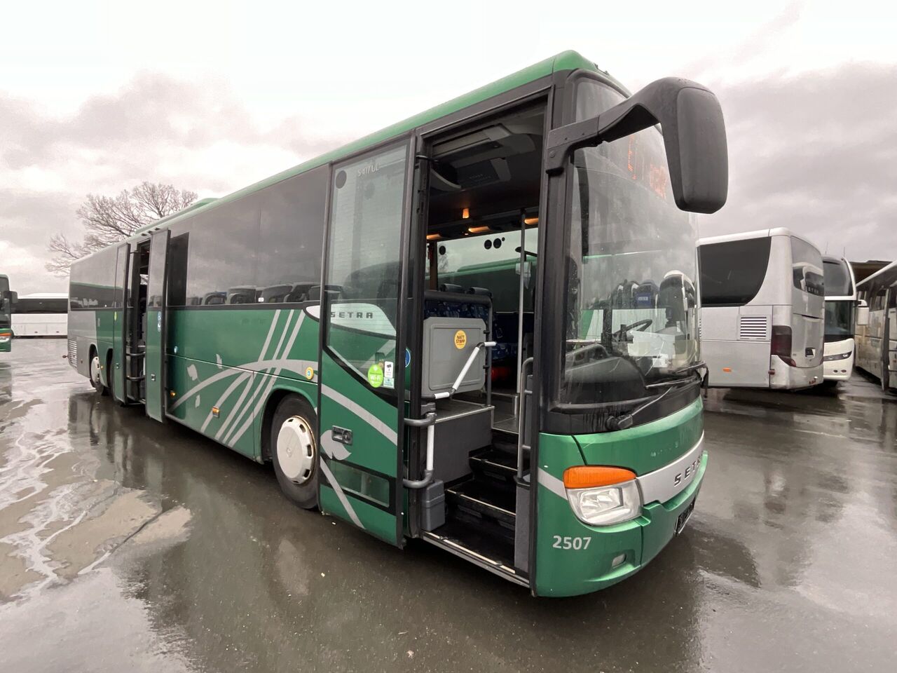 tarpmiestinis - priemiestinis autobusas Setra S 417