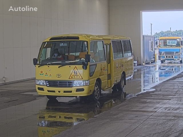 باص النقل بين المدن Toyota COASTER