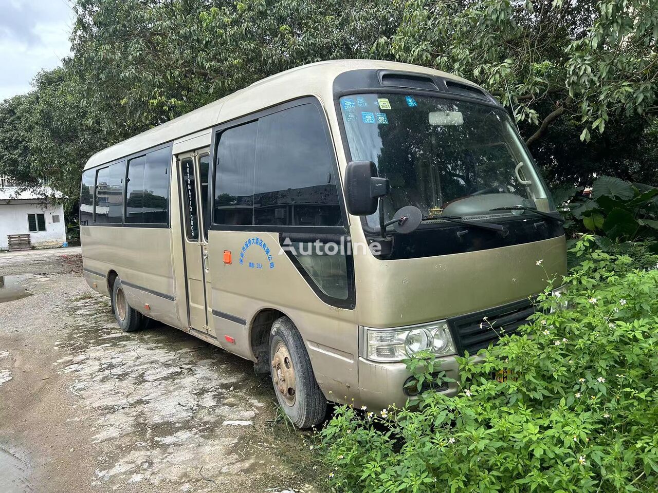 tarpmiestinis - priemiestinis autobusas Toyota Coaster