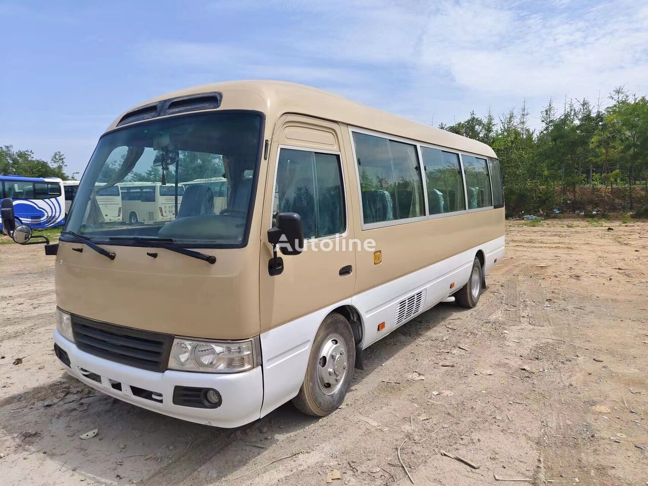 bus interurbain Toyota Coaster