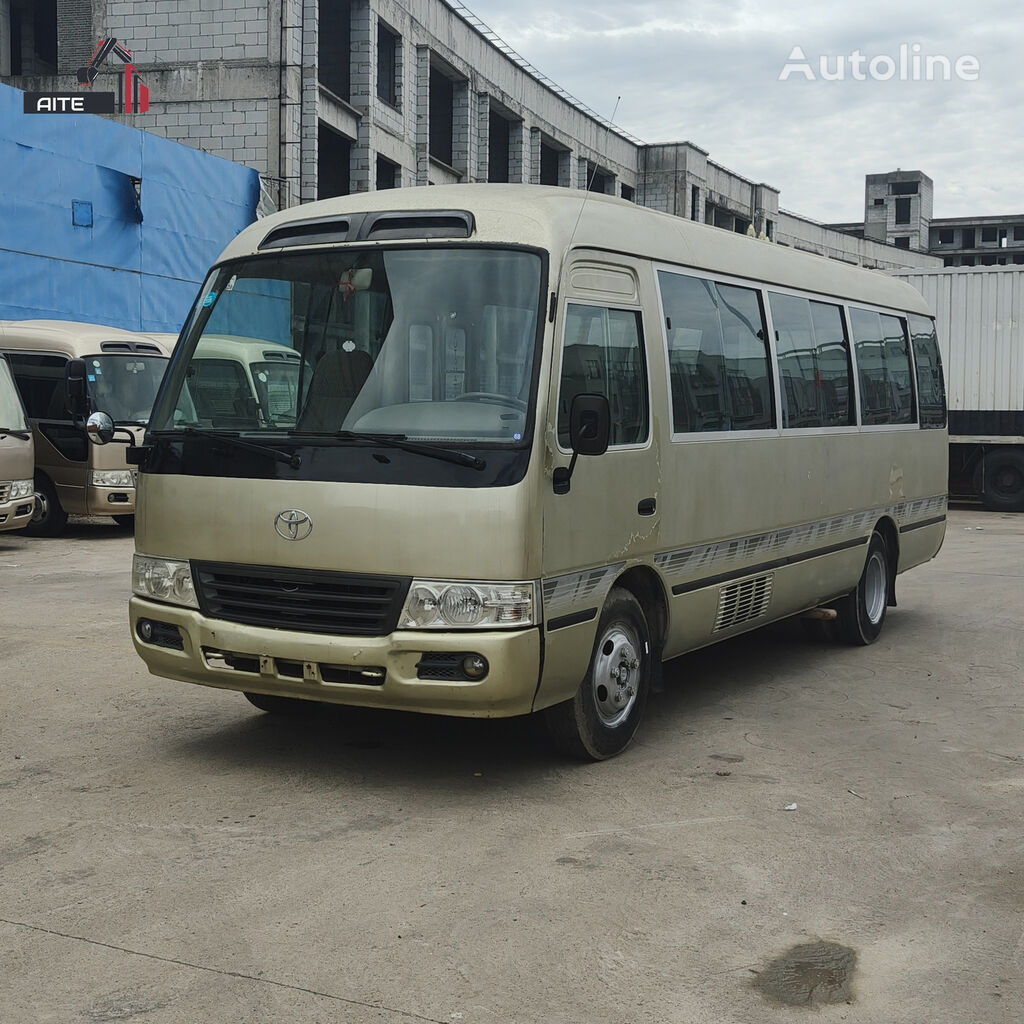 medzimestský autobus Toyota Coaster