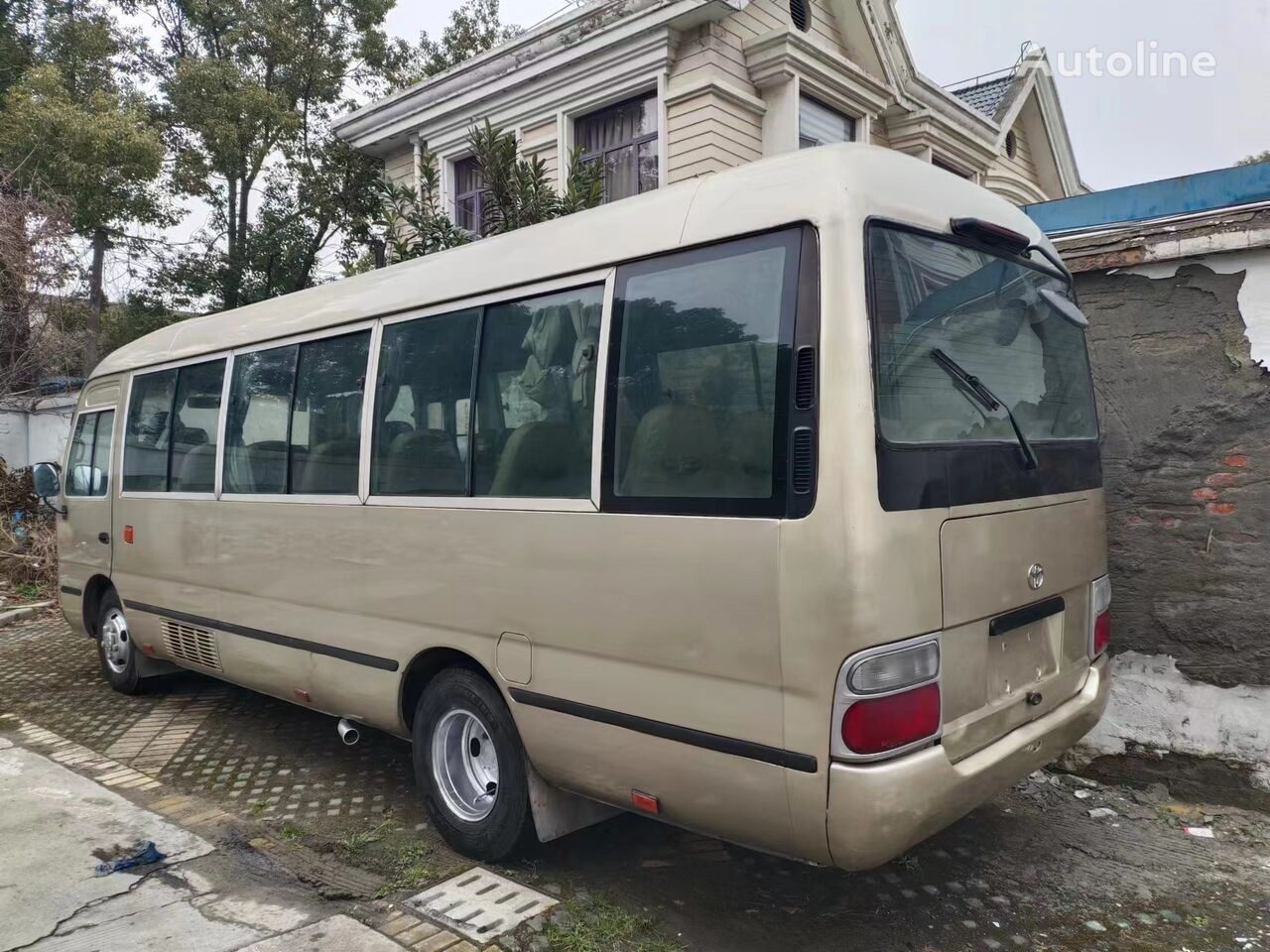 Toyota Coaster diesel 30 seats 6 cylinders  autobús interurbano