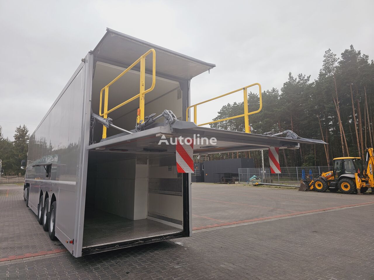 Langendorf DOUBLE LOADING FOR MOTOR COSMETICS Flexliner Inloader isothermal semi-trailer