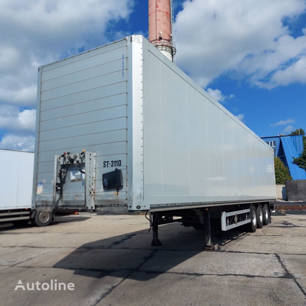 Schmitz Cargobull SKO 24  isothermal semi-trailer