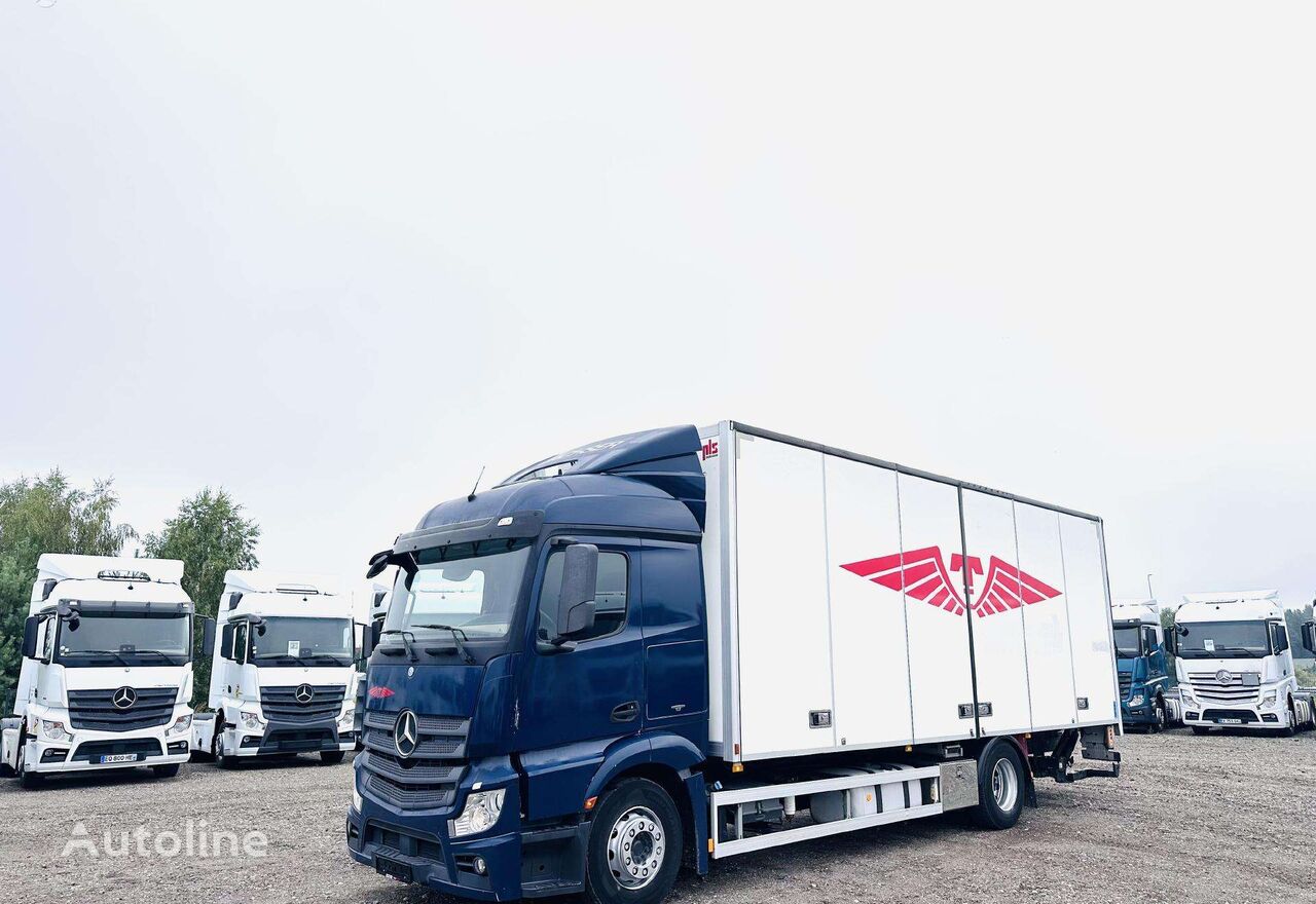 изотермален камион Mercedes-Benz Actros su Liftu