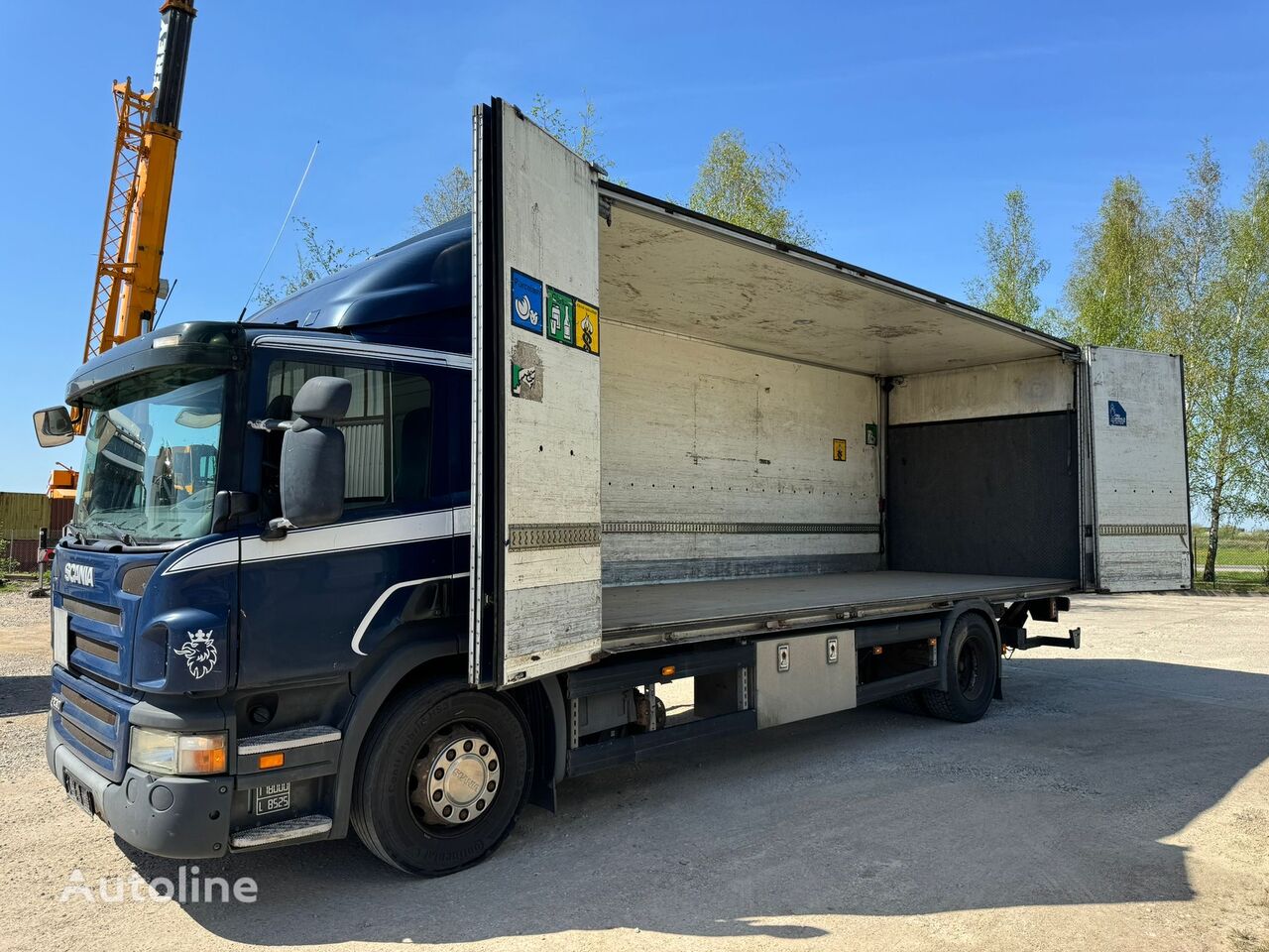 Scania P230 Open side isotermisk lastbil