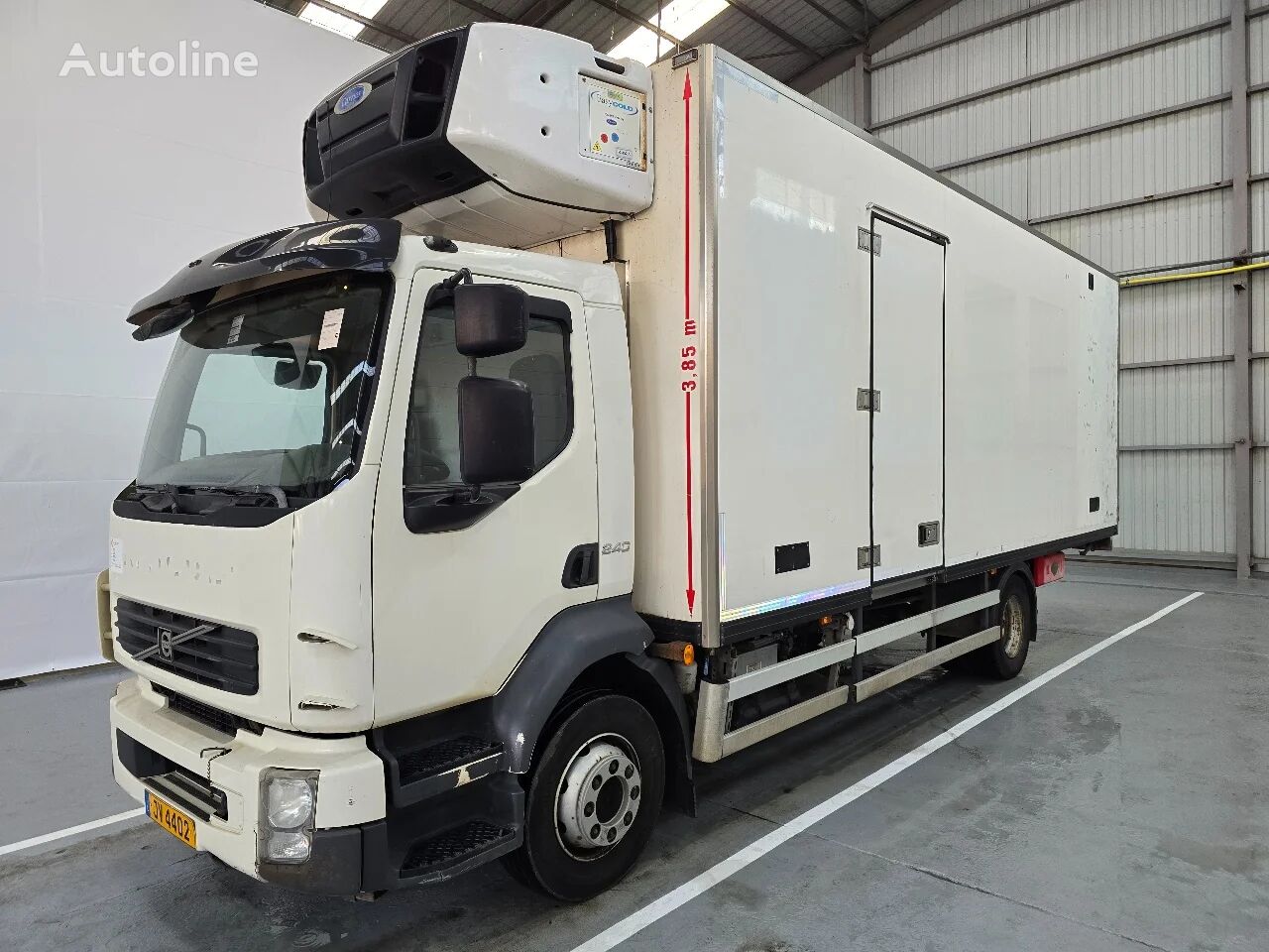 изотермический фургон Volvo FL 240 EURO 5 / SUPRA 950Mt SILENT / CARRIER / MULTITEMPERATUUR после аварии