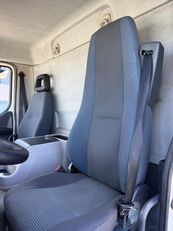 Camião isotérmico Volvo FL260 Open Side a venda - Imagem 13 | Autoline PT Camião isotérmico Volvo FL260 Open Side | Imagem 13 - Autoline