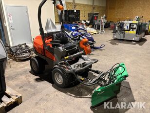 جزازة العشب جرار Husqvarna P525D