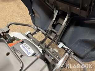 Купить трактор газонокосилку Husqvarna RC 320Ts AWD - Изображение 8 | Agroline TM Трактор газонокосилка Husqvarna RC 320Ts AWD | Изображение 8 - Agroline