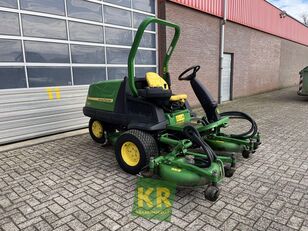 tracteur tondeuse John Deere 7400